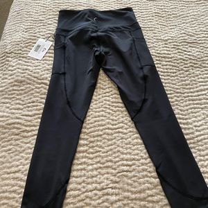Zyia Black Pocket Light n Tight Hi-Rise 7/8 24” (6-8) - NWT